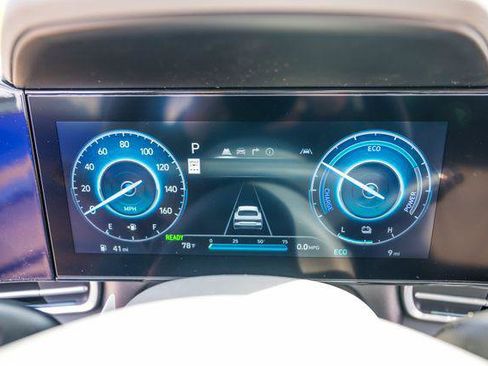 New 2026 Hyundai Elantra SEL FWD image 9