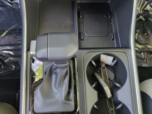 New 2026 Kia Carnival SX w/ SX Dark Edition Package FWD image 31