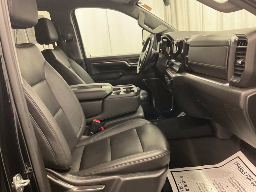 Used 2024 Chevrolet Silverado 3500 LT w/ All Star Edition AWD/4WD image 9