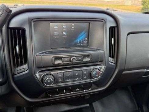 Used 2017 Chevrolet Silverado 2500 W/T AWD/4WD image 34