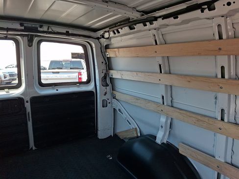 Used 2024 Chevrolet Express 2500 w/ Driver Convenience Package RWD image 21