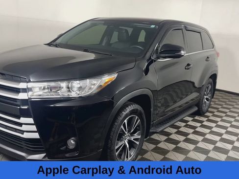 Used 2019 Toyota Highlander Plus AWD/4WD image 6