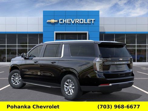 New 2026 Chevrolet Suburban LT AWD/4WD image 3