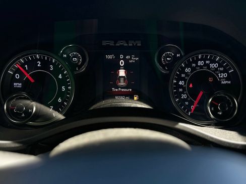 Used 2019 RAM 1500 Big Horn AWD/4WD image 10