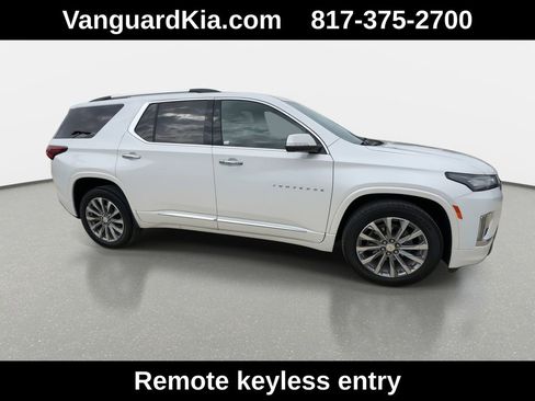Used 2023 Chevrolet Traverse Premier FWD image 10