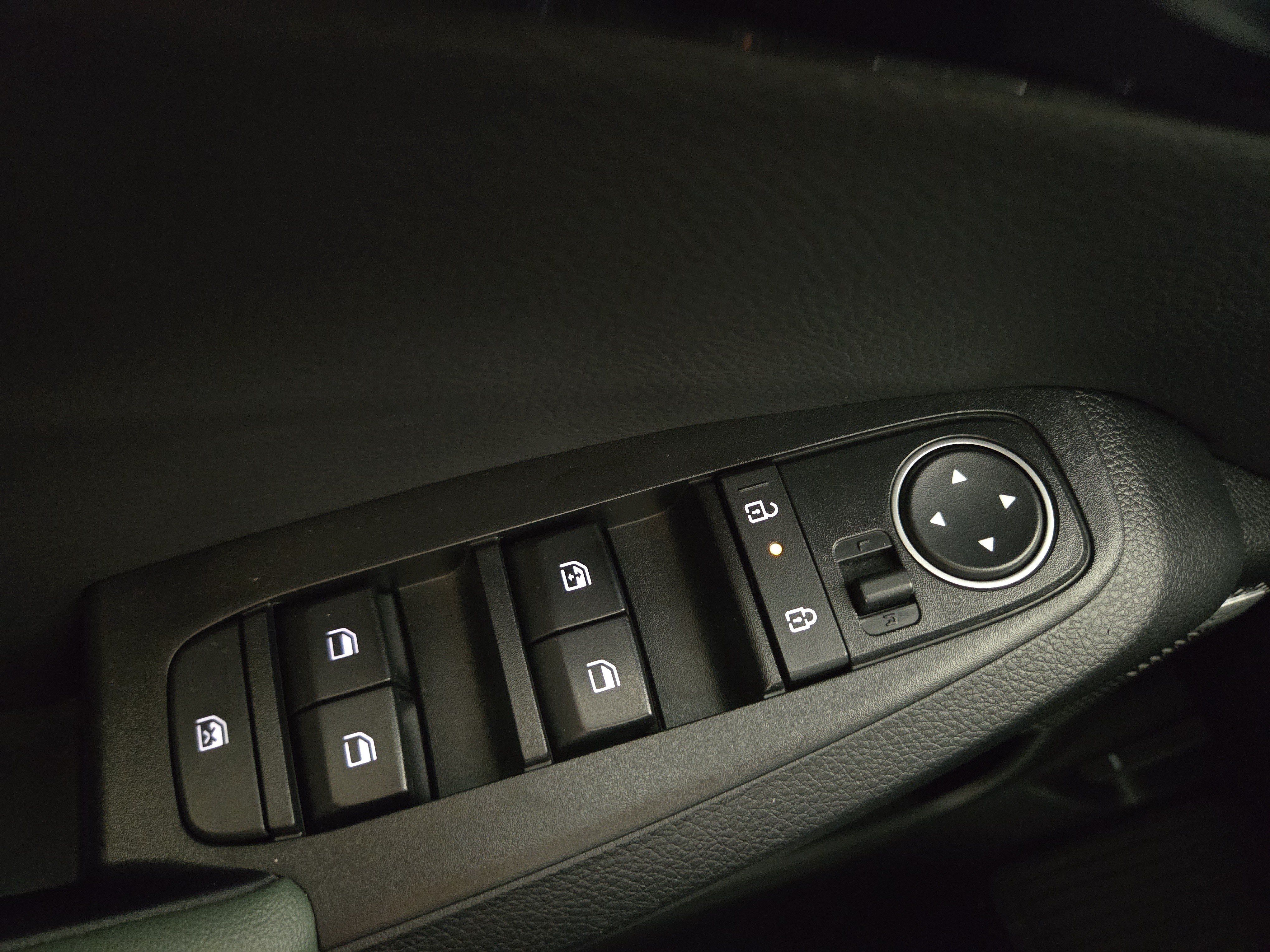 Used 2024 Kia Seltos SX AWD/4WD image 26