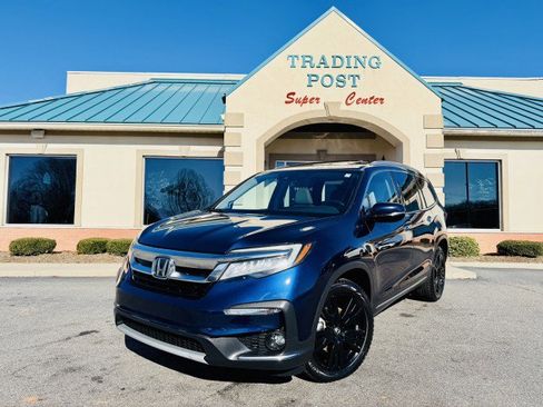 Used 2021 Honda Pilot Touring image 2