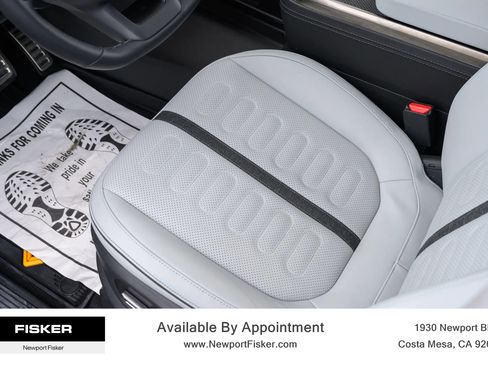 Used 2024 Rivian R1T Adventure image 14