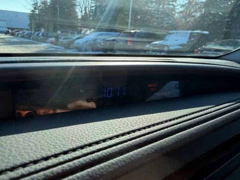 Used 2016 Toyota Highlander XLE image 24