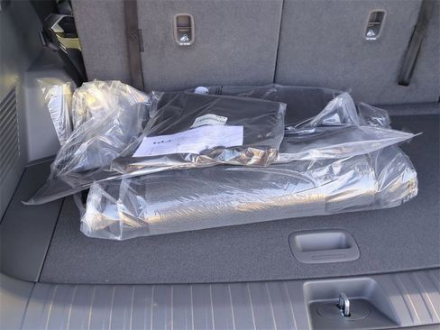 New 2026 Kia EV9 Wind image 35