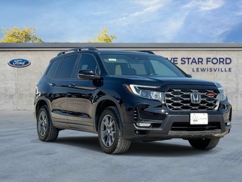 Used 2025 Honda Passport TrailSport image 1