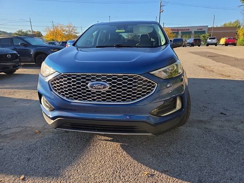 Used 2024 Ford Edge SEL image 2