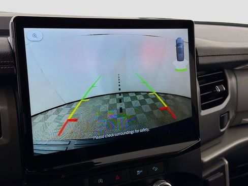 Used 2024 Ford Expedition Max XLT image 16