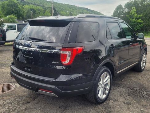 Used 2019 Ford Explorer XLT w/ Equipment Group 202A AWD/4WD image 8
