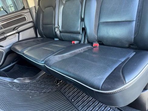 Used 2022 RAM 1500 Laramie AWD/4WD image 7