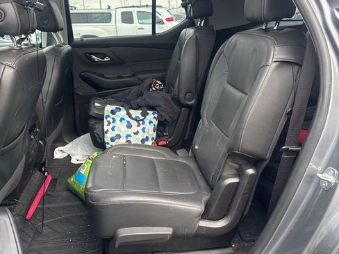 Used 2019 Chevrolet Traverse Premier image 14