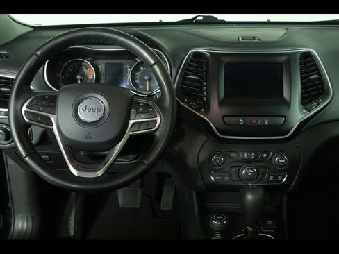 Used 2021 Jeep Cherokee Latitude Lux w/ Trailer Tow Group image 15