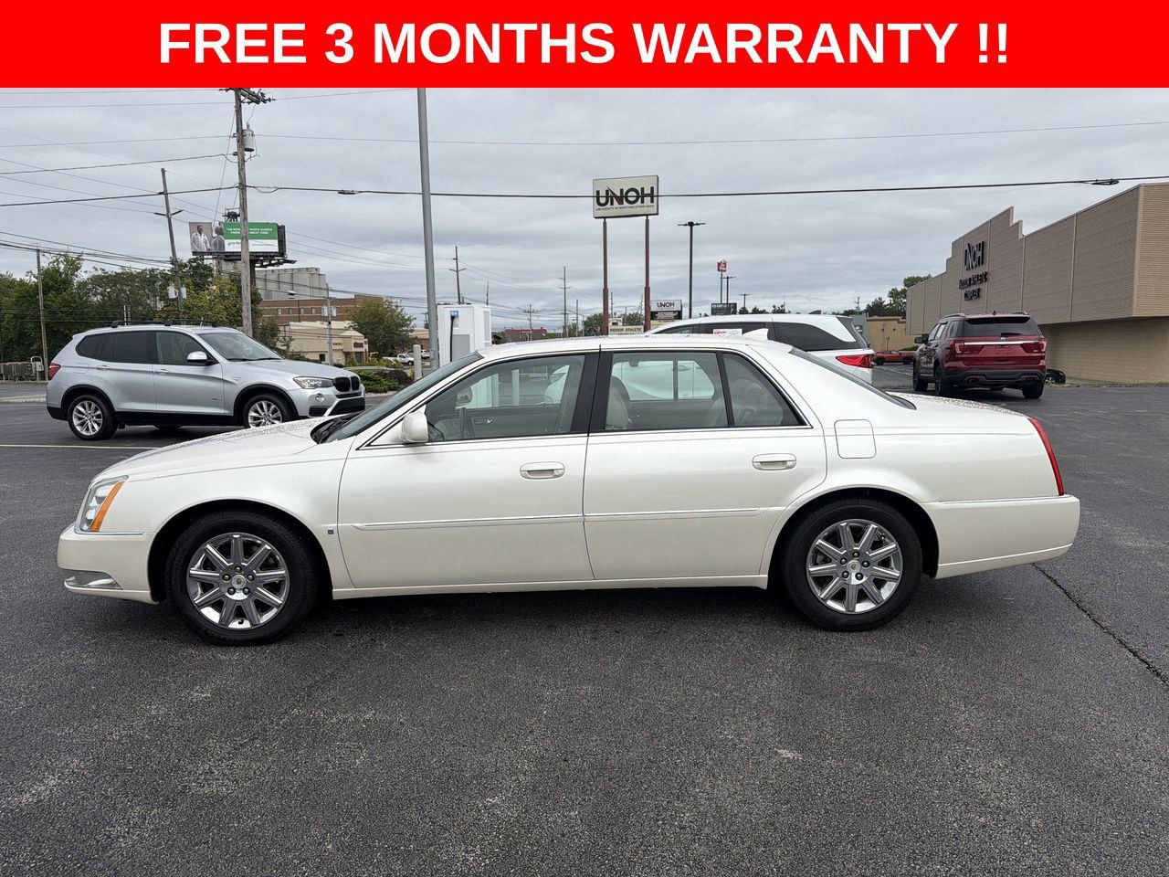 Used 2010 Cadillac DTS Premium w/ Driver Awareness Package FWD image 26