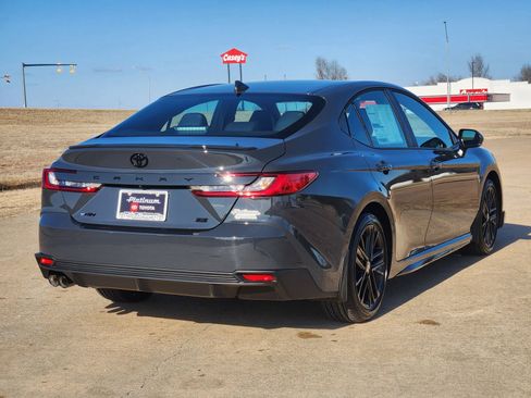 New 2026 Toyota Camry SE w/ Convenience Package image 4