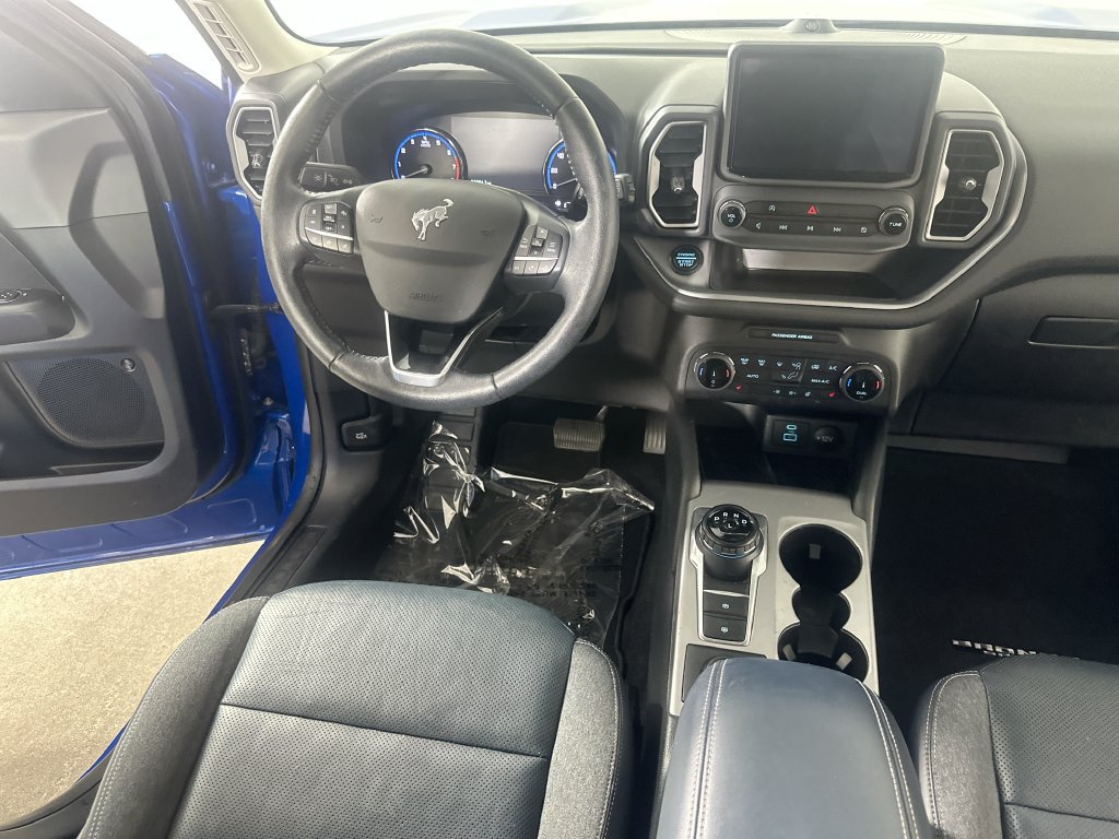 Used 2022 Ford Bronco Sport Outer Banks w/ Tech Package AWD/4WD image 18