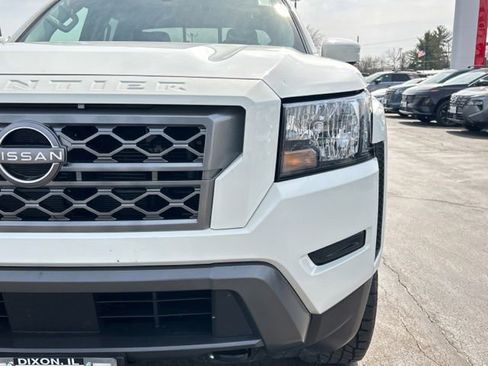 Used 2022 Nissan Frontier SV image 15