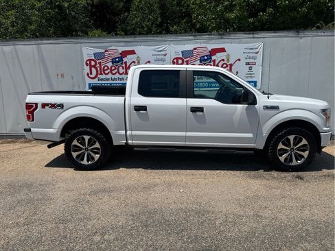 Used 2019 Ford F150 XL w/ Equipment Group 101A Mid AWD/4WD image 3