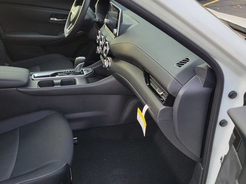 Certified 2025 Nissan Sentra SV w/ Trunk Package FWD image 19