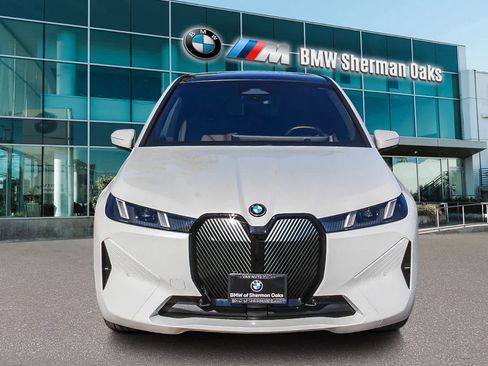 Used 2026 BMW iX xDrive45 image 2