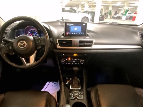 Used 2014 MAZDA MAZDA3 s Grand Touring w/ Technology Package FWD image 14