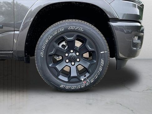 New 2026 RAM 1500 4x4 Crew Cab image 28