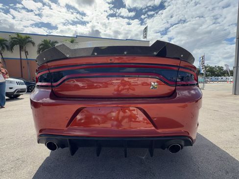 Used 2020 Dodge Charger Scat Pack RWD image 5