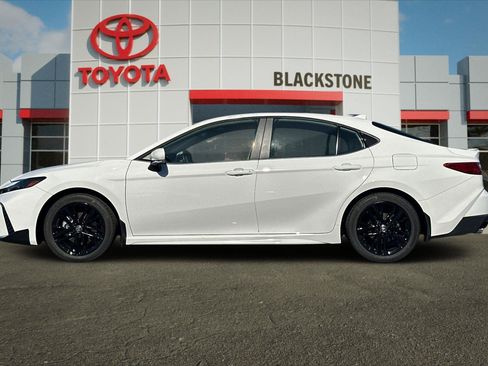 Certified 2026 Toyota Camry SE w/ Convenience Package FWD image 6
