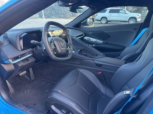 Used 2023 Chevrolet Corvette Stingray Coupe w/ Z51 Performance Package image 26