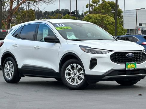 Used 2024 Ford Escape Active FWD image 2