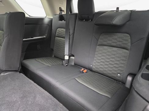 Used 2024 Nissan Pathfinder SV FWD image 35