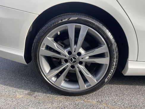 Used 2019 Mercedes-Benz CLA 250 4MATIC image 12