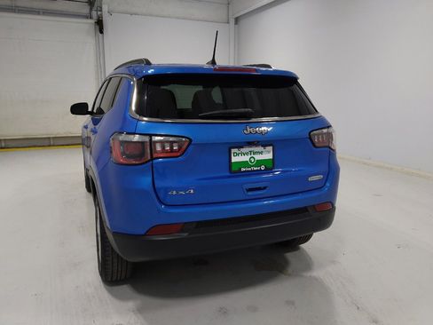 Used 2019 Jeep Compass Latitude w/ Cold Weather Group AWD/4WD image 6