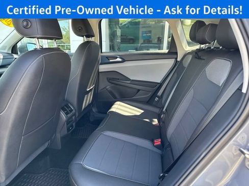 Certified 2024 Volkswagen Taos SE AWD/4WD image 17