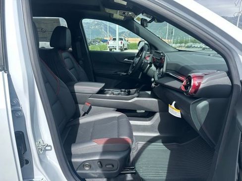 New 2026 Chevrolet Equinox RS w/ Convenience Package III AWD/4WD image 18