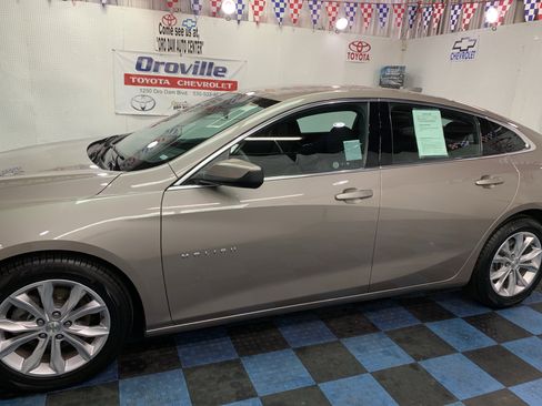 Used 2023 Chevrolet Malibu LT image 2
