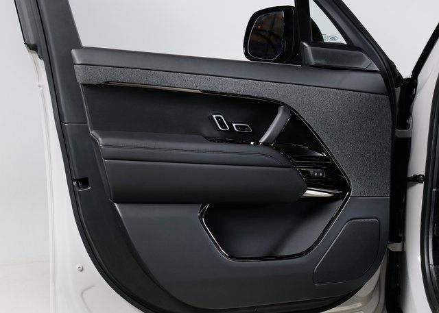 New 2026 Land Rover Range Rover Sport SE AWD/4WD image 24