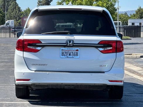 Used 2022 Honda Odyssey Elite image 5