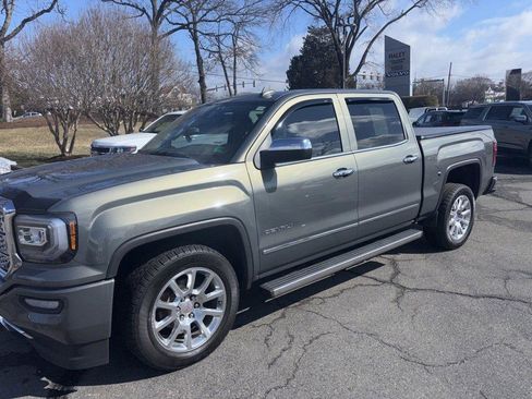 Used 2018 GMC Sierra 1500 Denali image 2