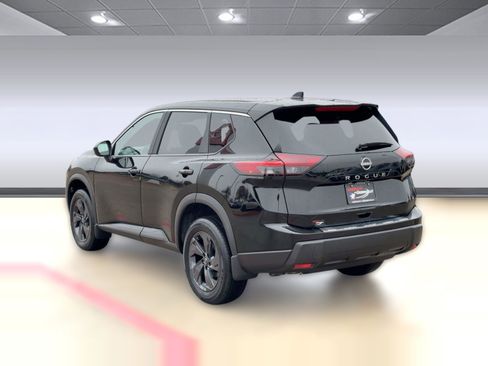 New 2026 Nissan Rogue SV FWD image 3