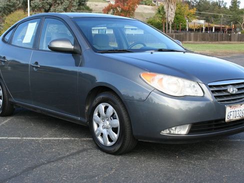 Used 2008 Hyundai Elantra GLS image 2