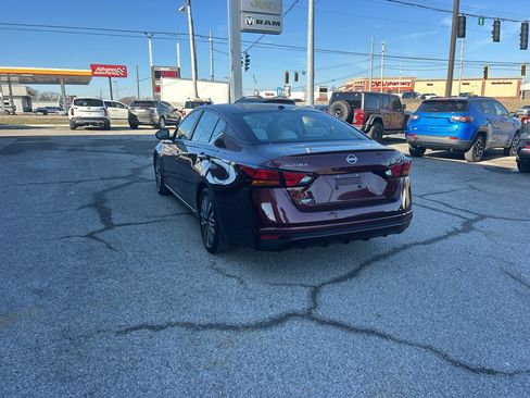 Used 2023 Nissan Altima 2.5 SV image 6