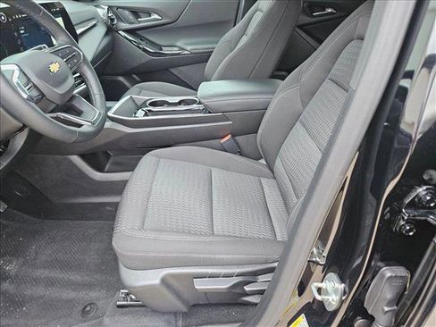 Used 2025 Chevrolet Equinox LT image 12