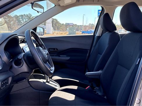 Used 2023 Nissan Kicks S image 14