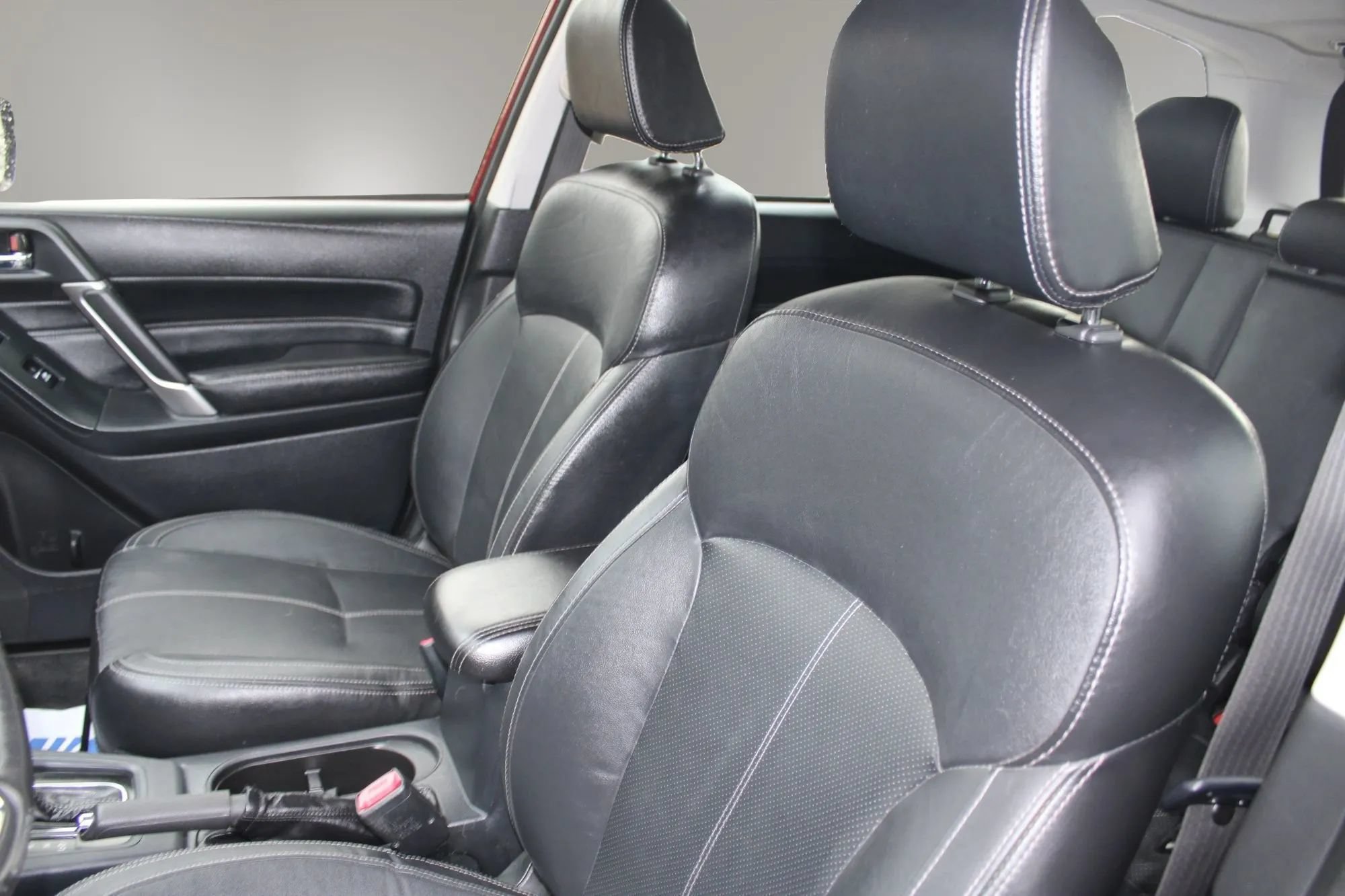 Used 2018 Subaru Forester 2.5i Touring AWD/4WD image 15