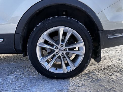 Used 2018 Ford Explorer Limited w/ Equipment Group 301A image 20